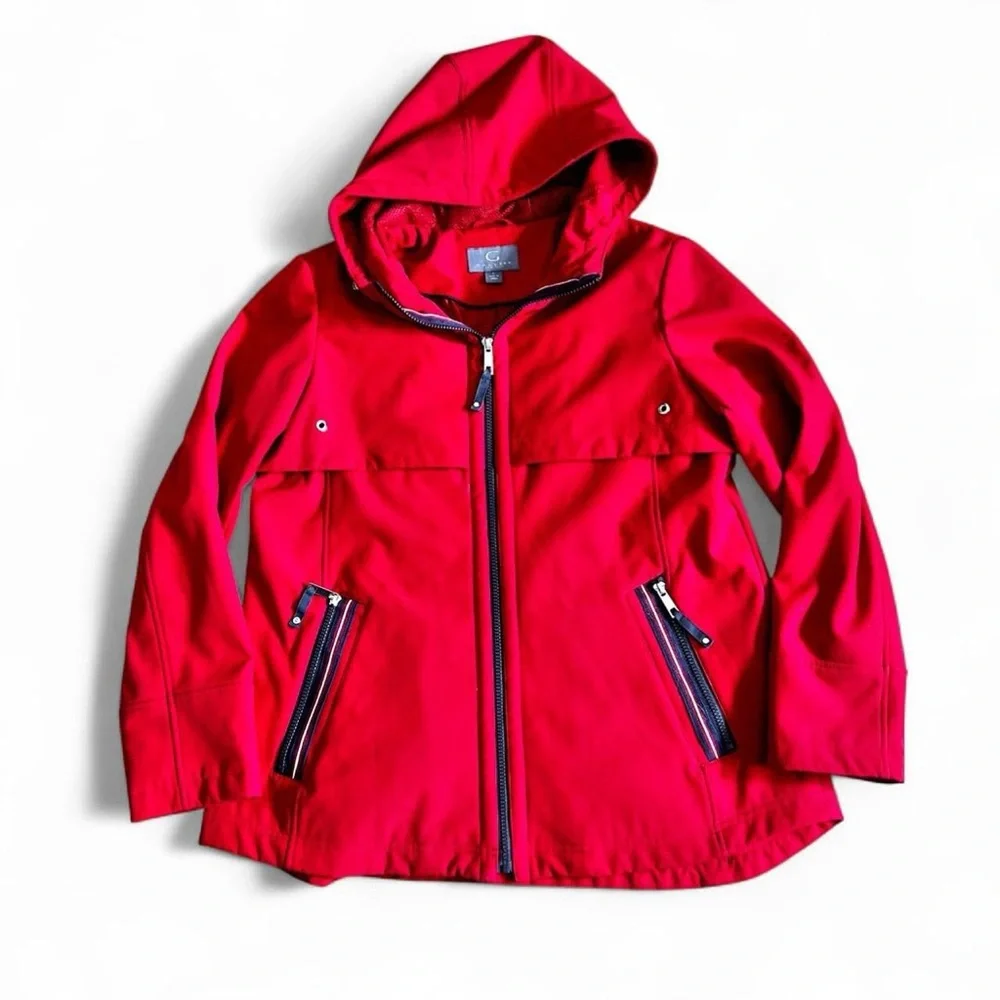 Gallery Red jacket with beautiful hood and pockets details Size: L